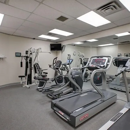 Ramada By Wyndham Nisku Edmonton Airport-2